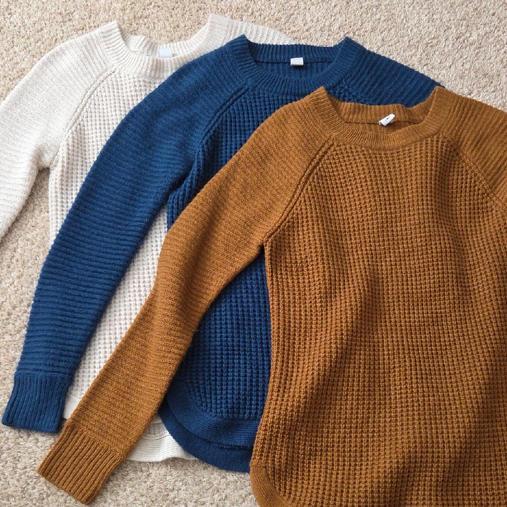 Twik Women's Sweater Set - Cream, Blue, and Brown